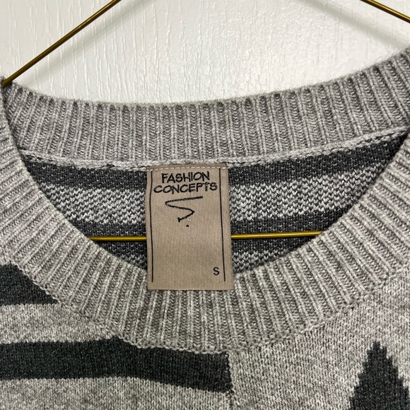 Fashion Concepts Grey Women’s Ribbed Knitted Long Sleeve Sweater. Size S - Picture 2 of 6